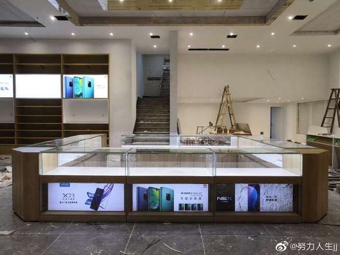 我们是专业的展柜货架厂家.主要为零售品牌客户提供展示道具